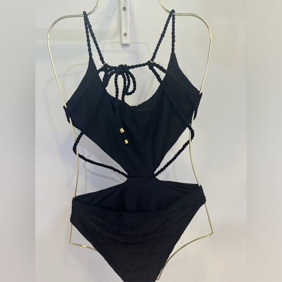 Aguabendita One Piece Swim - Picture 3 of 5